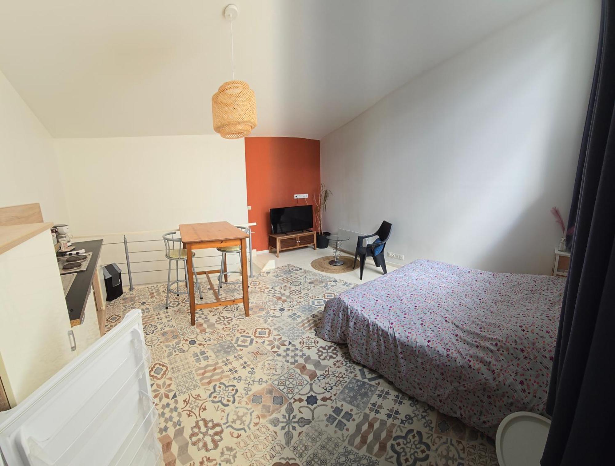 Appartement En Duplex Viviers Eksteriør bilde